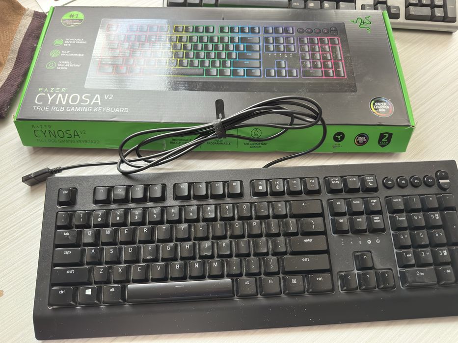 Tastatura gaming Razer Cynosa V2 Chroma RGB