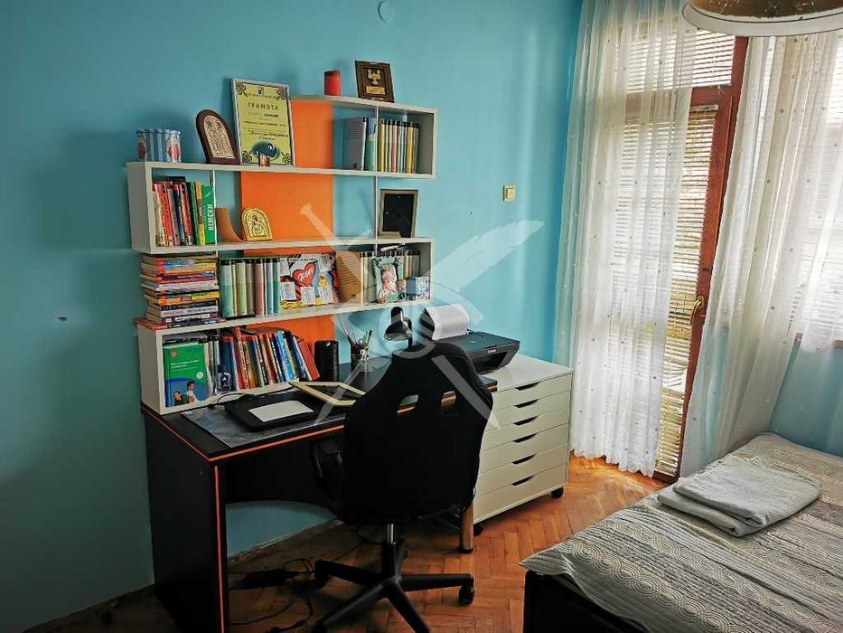 Продава се Многостаен апартамент в Поморие - 140 кв.м за 1750 €/кв.м - Снимка #1