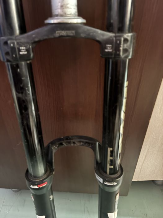 Вилка rockshox boxxer
