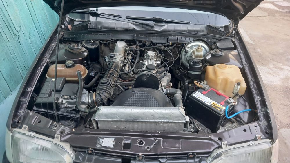 Продам опель омега А .