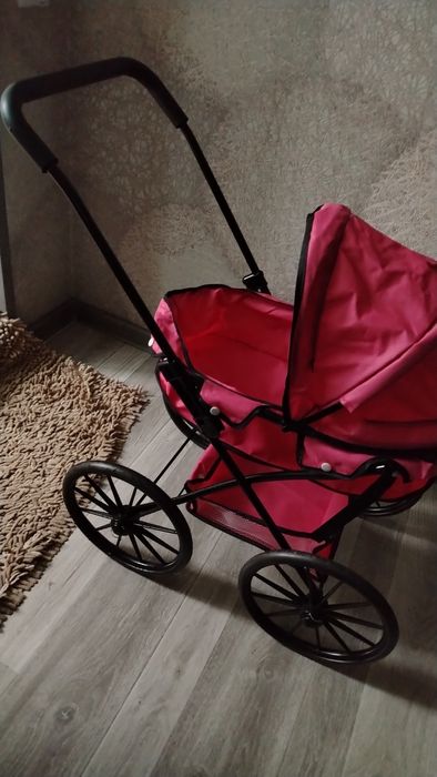 Продам коляску для кукол