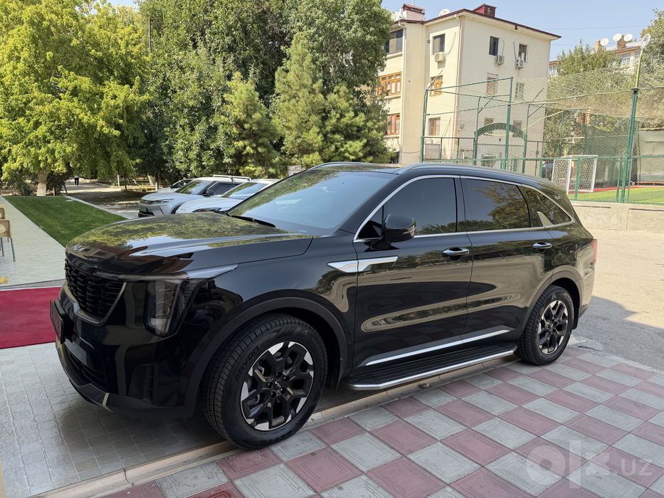 Срочно сотилпди kia sorento 7 kishili