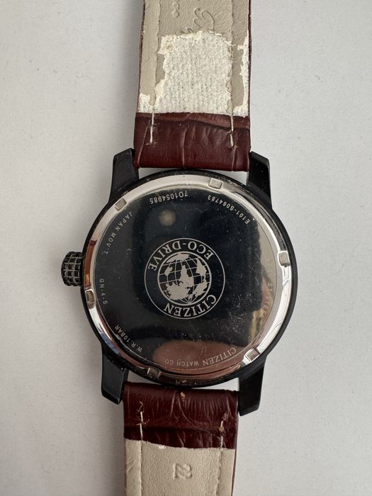 Часовник Citizen Eco Drive