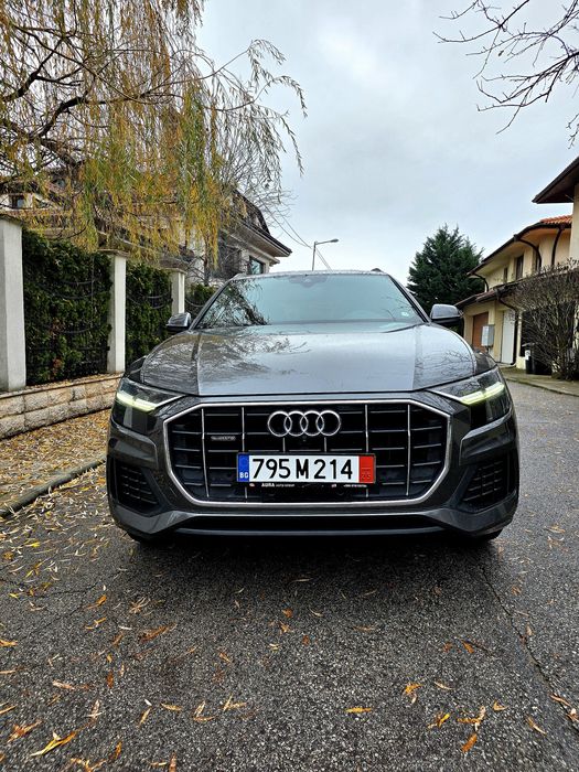 Продавам перфектно Audi Q8 3.0 mild hybrid