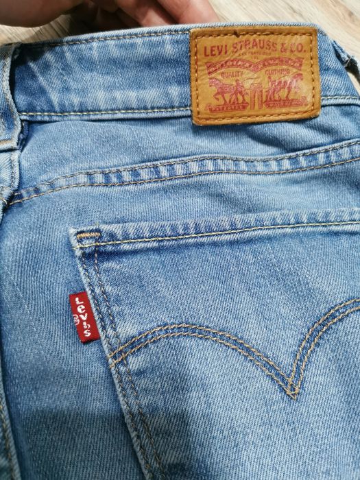 Blugi Levi's 711 marimea 25
