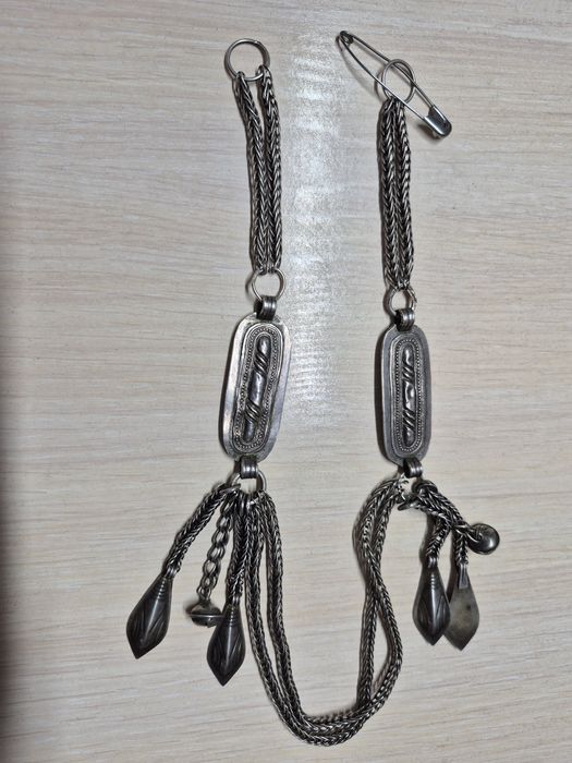 Жадағай тон шапан орамал сатылады