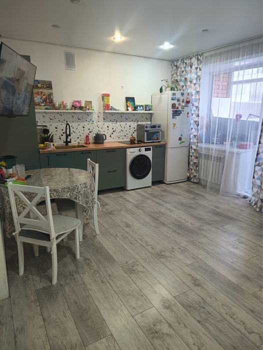 Продам 2 комнатную квартиру