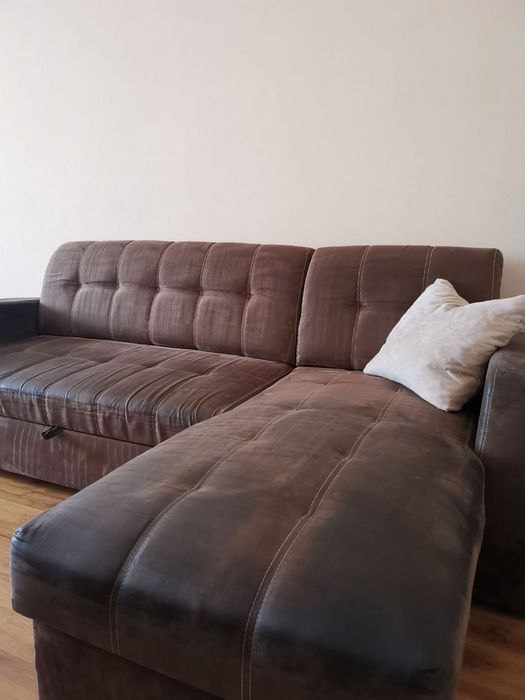 Разтегателен диван