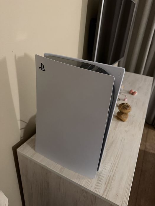 Продам sony playstation 5