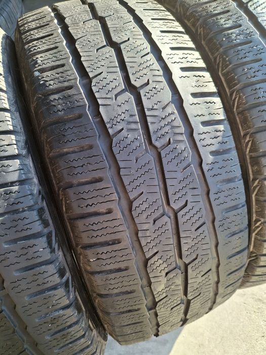 4 Anvelope de iarnă  225 55 r17C TOYO