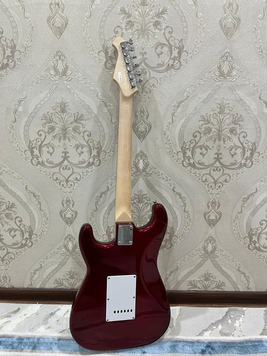 Продам Электрогитару/Гитару