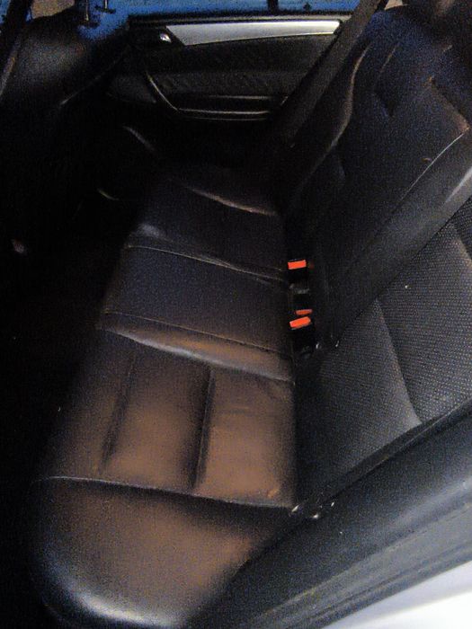 Продава Мерцедес с 320