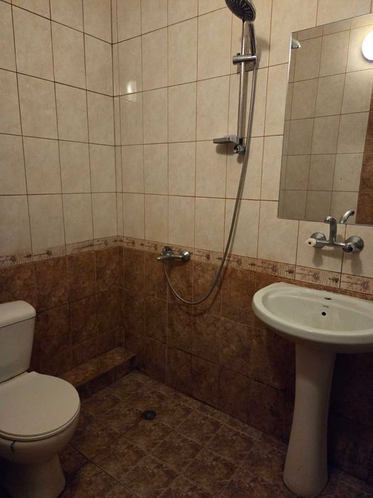 Дава се под наем Четиристаен апартамент в София, Център - 90 кв.м за 650 € - Снимка #2