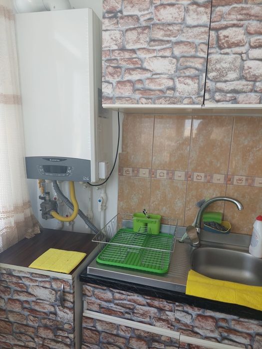 Proprietar vând apartament 2 camere decomandat Tulcea str Podgoriilor