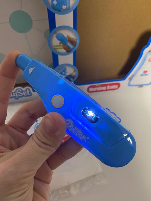 Малък доктор - комплект с престилка - в синьо