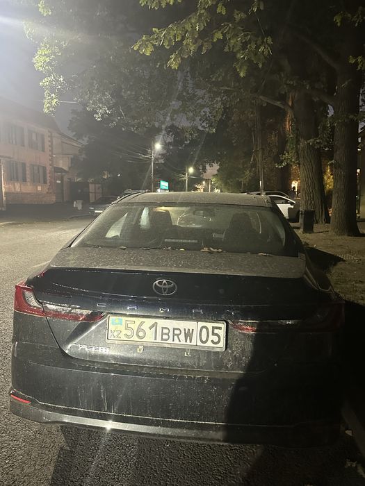 Машина toyota camry 2026