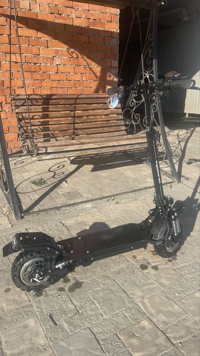 Kugo m5 sport.электросамокат