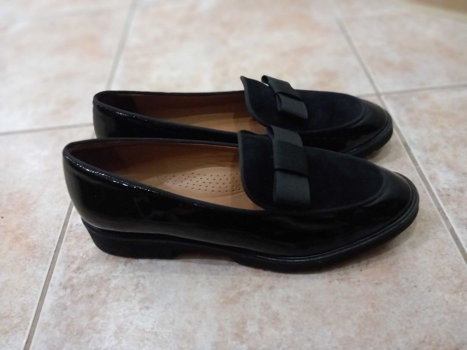 Дамски обувки - лоуфъри - лак - номер 40