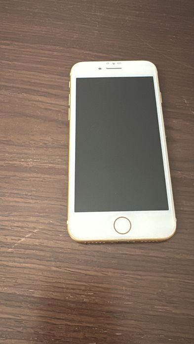 Продам Iphone 8 на 64 Гб
