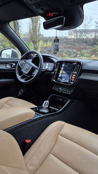 Volvo xc 40 2.0d 2020 vand accept unele variante
