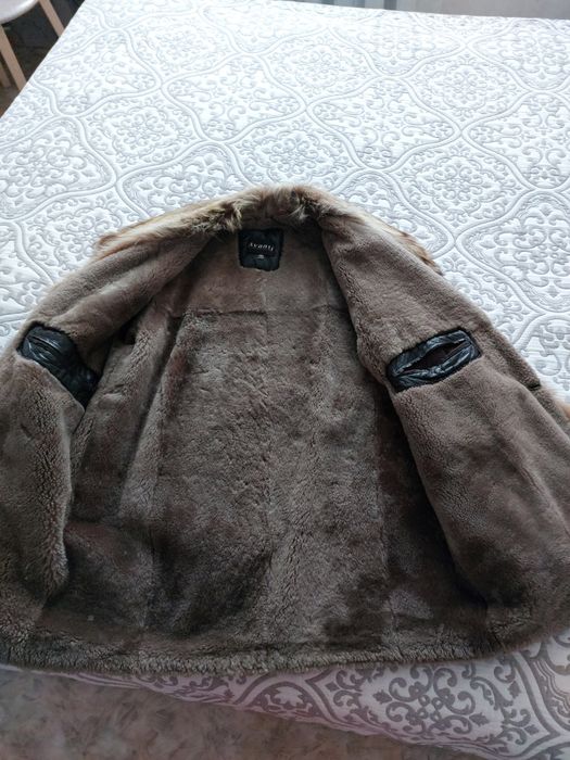 Диван с двумя креслами