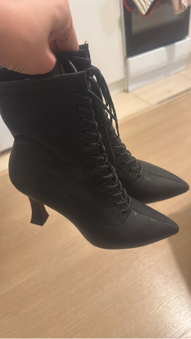 Продам кожанную обувь