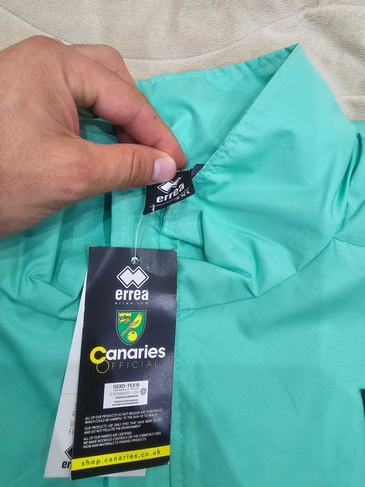 Norwich яке против дъжд зелено