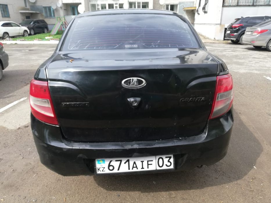 Продам Гранту 2013 года