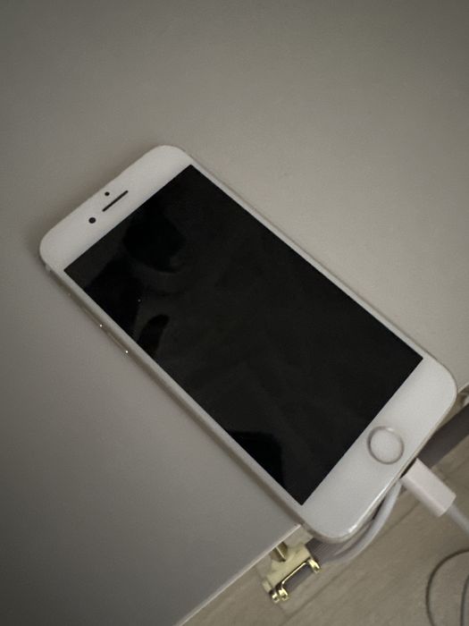 Iphone 7 32gb сатылады