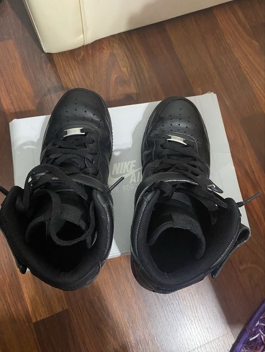 Nike air force 1 mid black