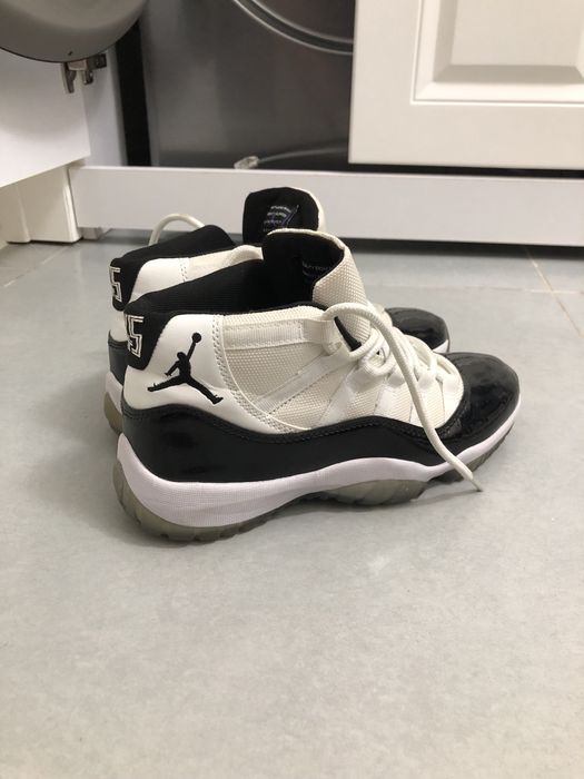 Кроссовка Air jordan 11