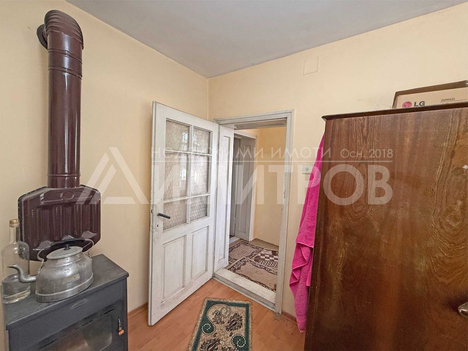 Продава се Къща в Нови пазар - 85 кв.м за 942 €/кв.м - Снимка #8
