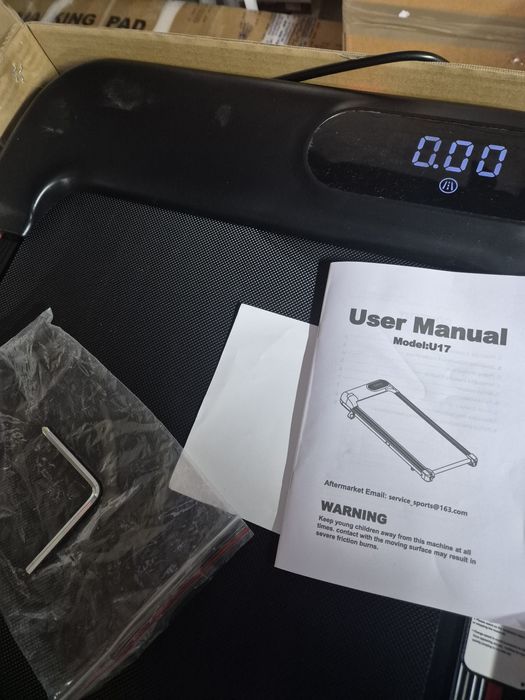 Ел. бягаща пътека с / 2.5HP тих мотор. от1до10км.до 136кг