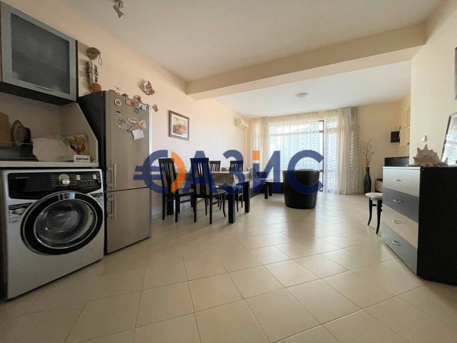 Продава се Тристаен апартамент в к.к. Слънчев бряг - 105 кв.м за 559 €/кв.м - Снимка #2