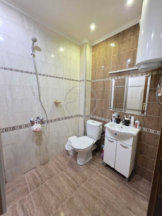 Продава се Офис в Пловдив, Кючук Париж - 45 кв.м за 963 €/кв.м - Снимка #9