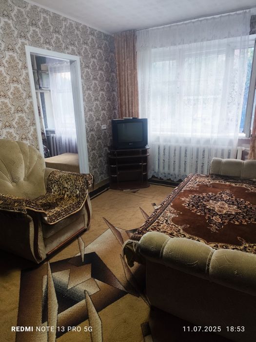 Посуточно 2 комнатная квартира.