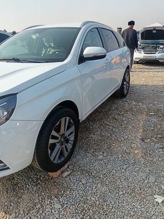 Aka moshinani olasiz minasiz