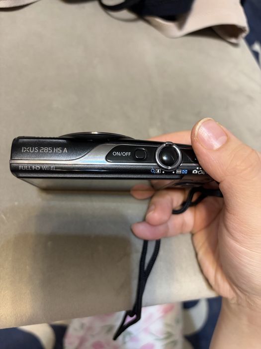 Canon ixus hs a 12 x optical zoom