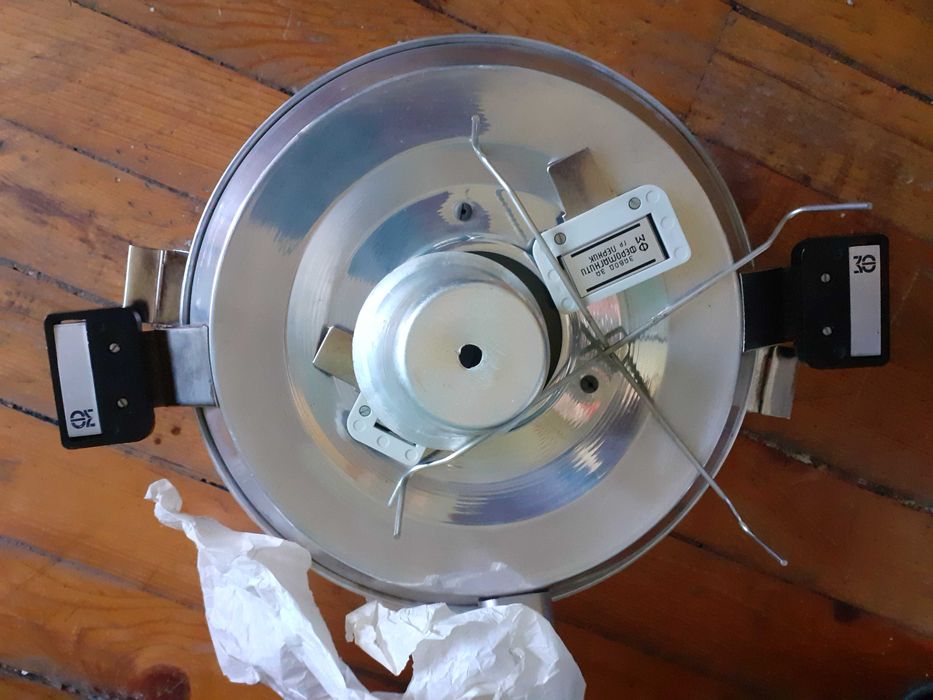 Електрическа тенджера,перфектна,нова.