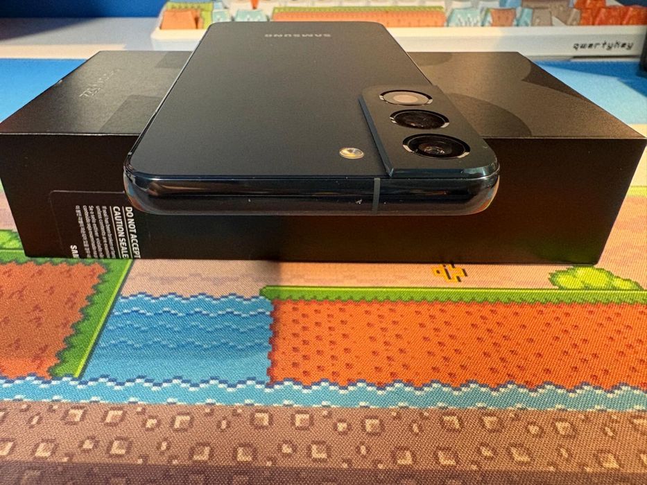 Vând Samsung S22 in stare perfecta de functionare