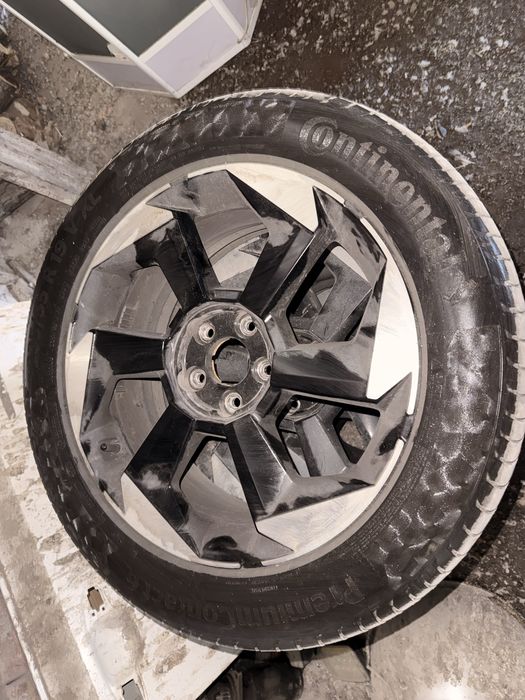 Continental Premium Contact 6 235/55/19