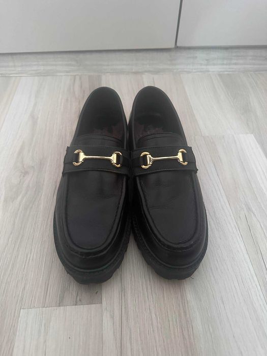 Дамски обувки от естествена кожа