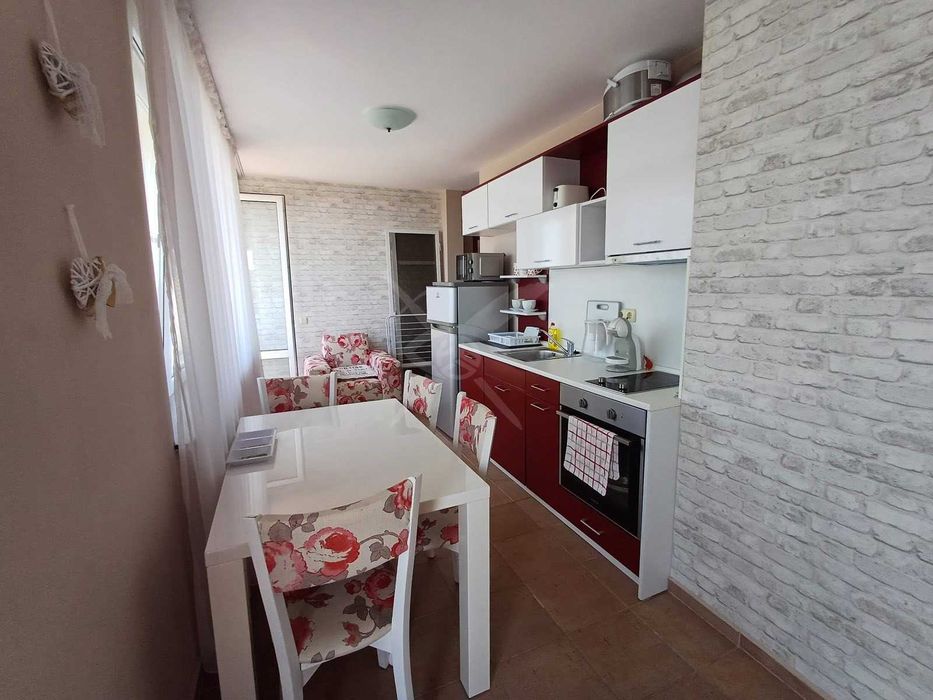 Продава се Тристаен апартамент в Свети Влас - 93 кв.м за 1022 €/кв.м - Снимка #2