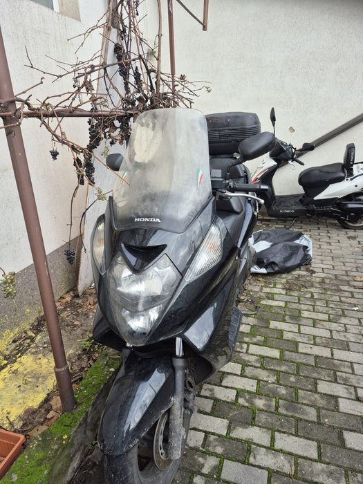 Honda silverWing 400