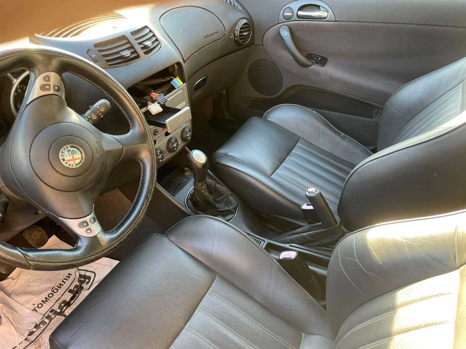 alfa romeo 147 1.6 twin spark кожа  на части алфа ромео 147