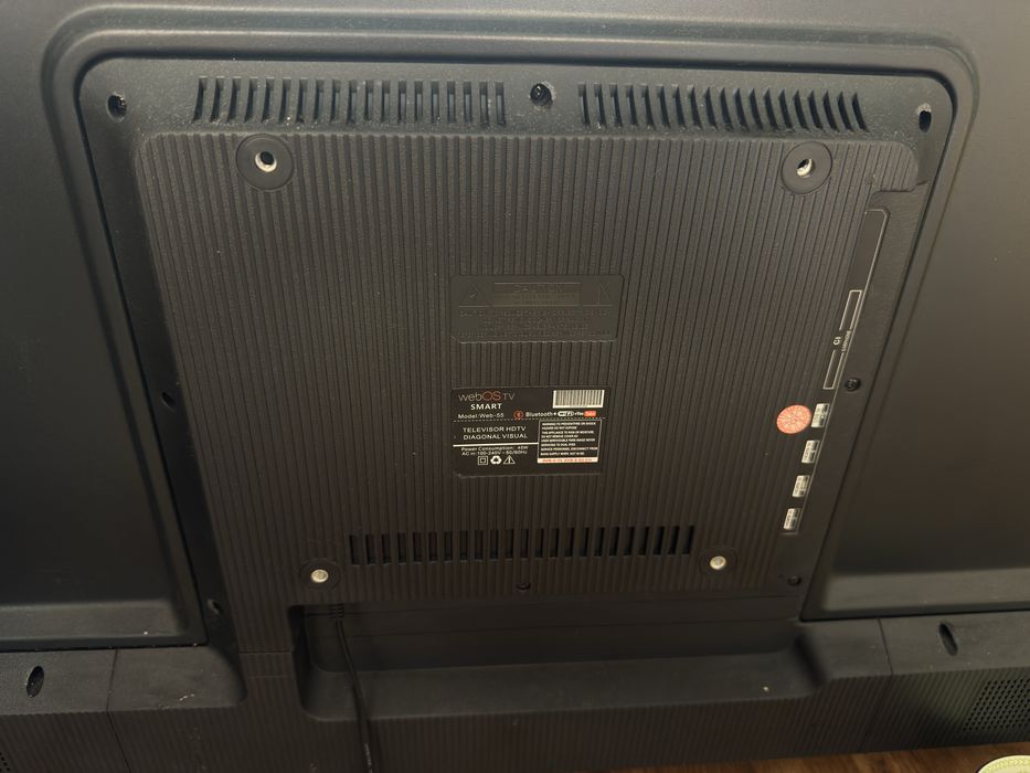 Продам телевизор новый, но сломался