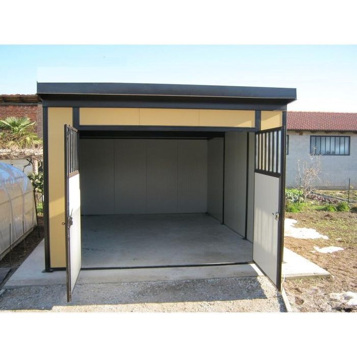 Vând garaj modular pe structură metalică