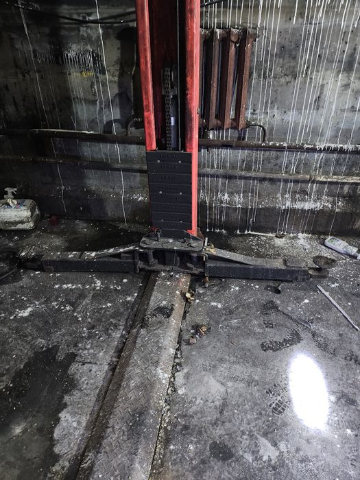 АвтоПодьемники 2 штуки