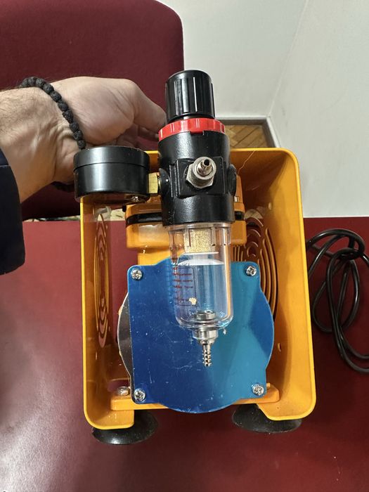 Compresor aerograf Martellato DECOMP 7 – silențios, compact, cu regulator ideal pt horeca  cofetarie patiserie
