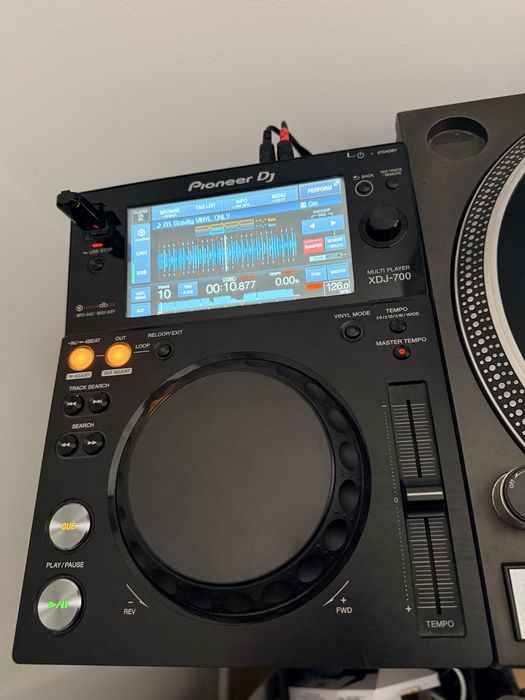 Pioneer XDJ 700 2 bucati impecabile